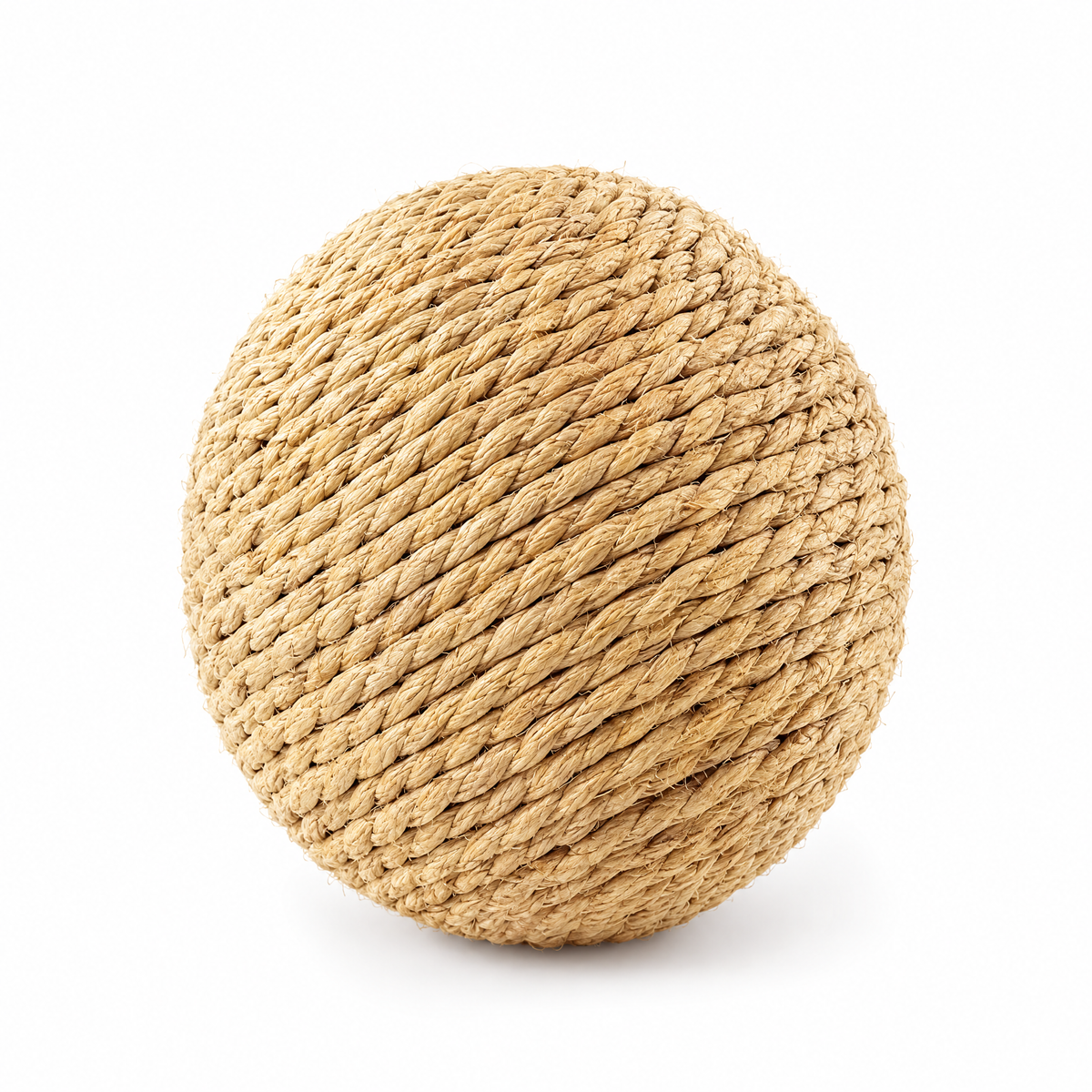 La Pelote, balle à griffer en sisal naturel pour chat, sur fond blanc